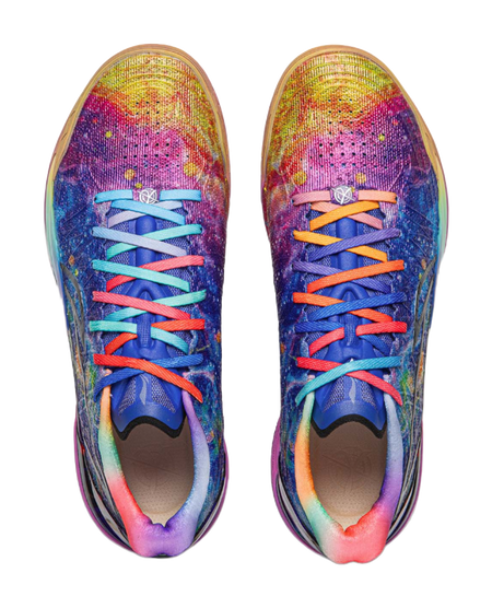 Basketball shoe toe and lace detail, multicolor knit upper with blue laces