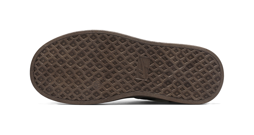 Warrior Lightweight Breathable Height Increasing Low top Skateboard Shoes Unisex 