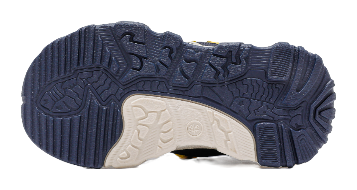 Warrior Synthetic Leather Slip Resistant Lightweight Cushioning Thermal Low top Kids Lifestyle Shoes Kids  VJSNEAKER