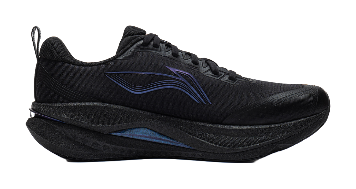 Men's low-top running shoes, black upper with blue accents and side wing logo