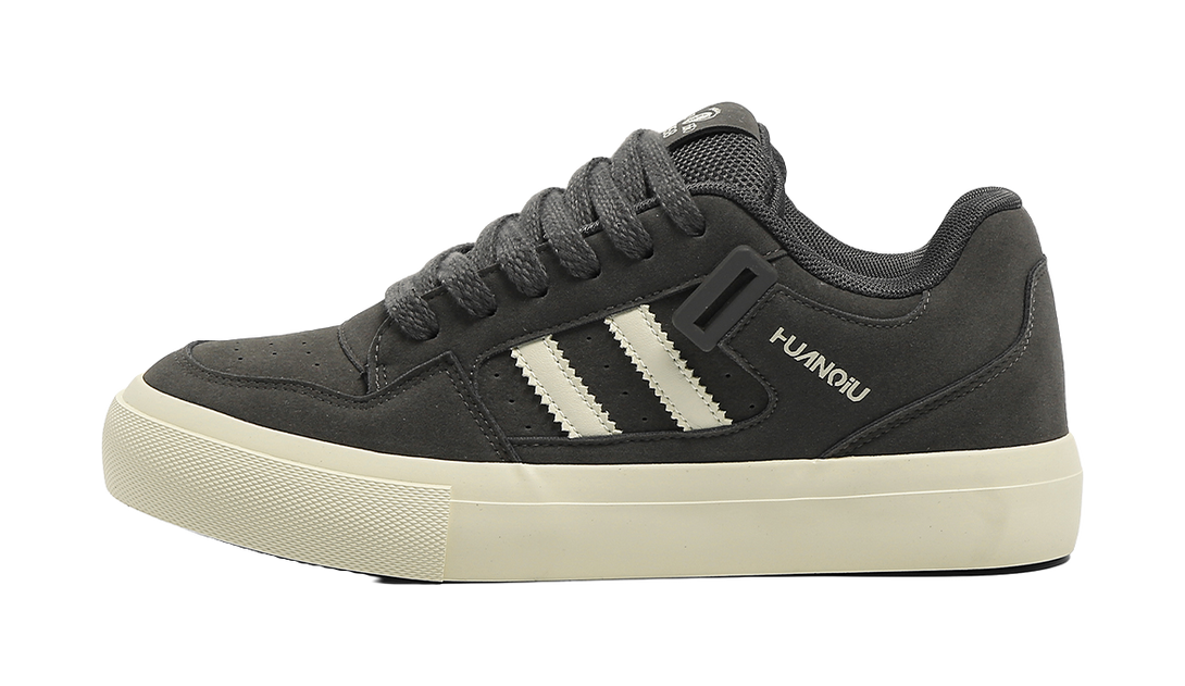 HUANQIU Slip Resistant Shock Absorbers With Abrasion Resistant Properties Low top Skateboard Shoes Men's 