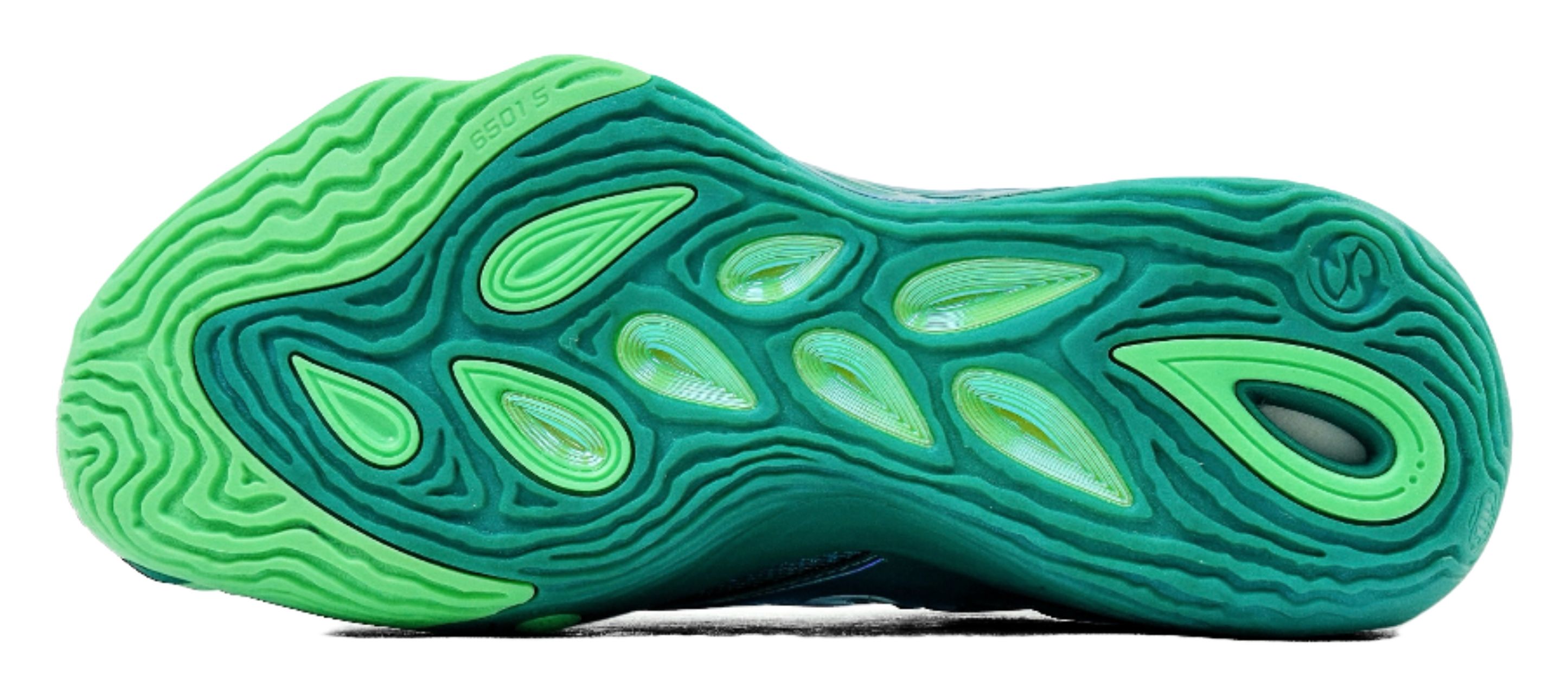 Li-Ning green basketball sneaker outsole, tread pattern and sidewall texture