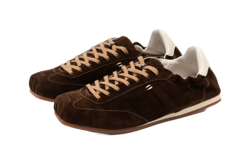 Women's dark brown suede low-top lace-up shoes with white lining and side stitching