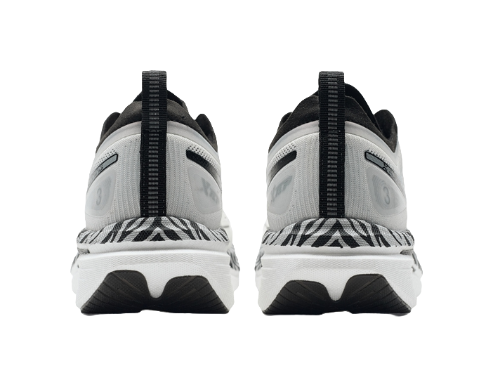 XTEP One Piece Molding 3 Running Shoes Men's Low top Sail White/Black 