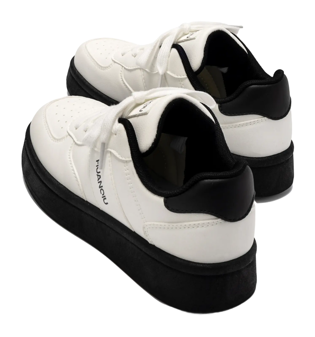 HUANQIU Coverage Slip Resistant Height Increasing Low top Skateboard Shoes Women's White Black 
