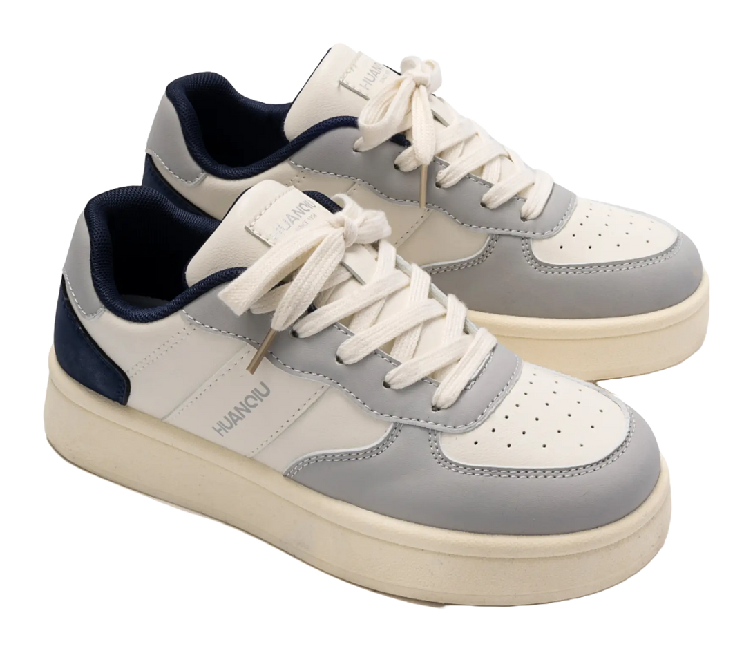 HUANQIU Coverage Slip Resistant Height Increasing Low top Skateboard Shoes Women's White Black 