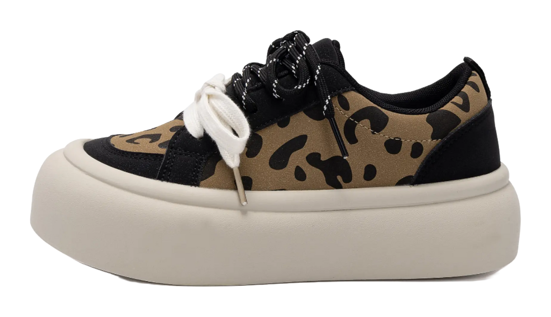 HUANQIU Height Increasing Slip Resistant Low top Skateboard Shoes Women's Beige Black 