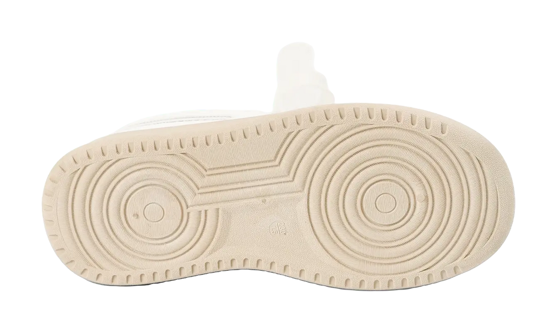 HUANQIU Slip Resistant, Abrasion Resistant, Lightweight Low top Skateboard Shoes Women's 