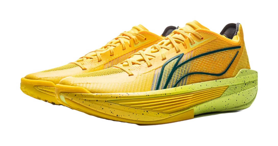 LINING Ultralight Basketball Shoes Mens Low top Lemon 