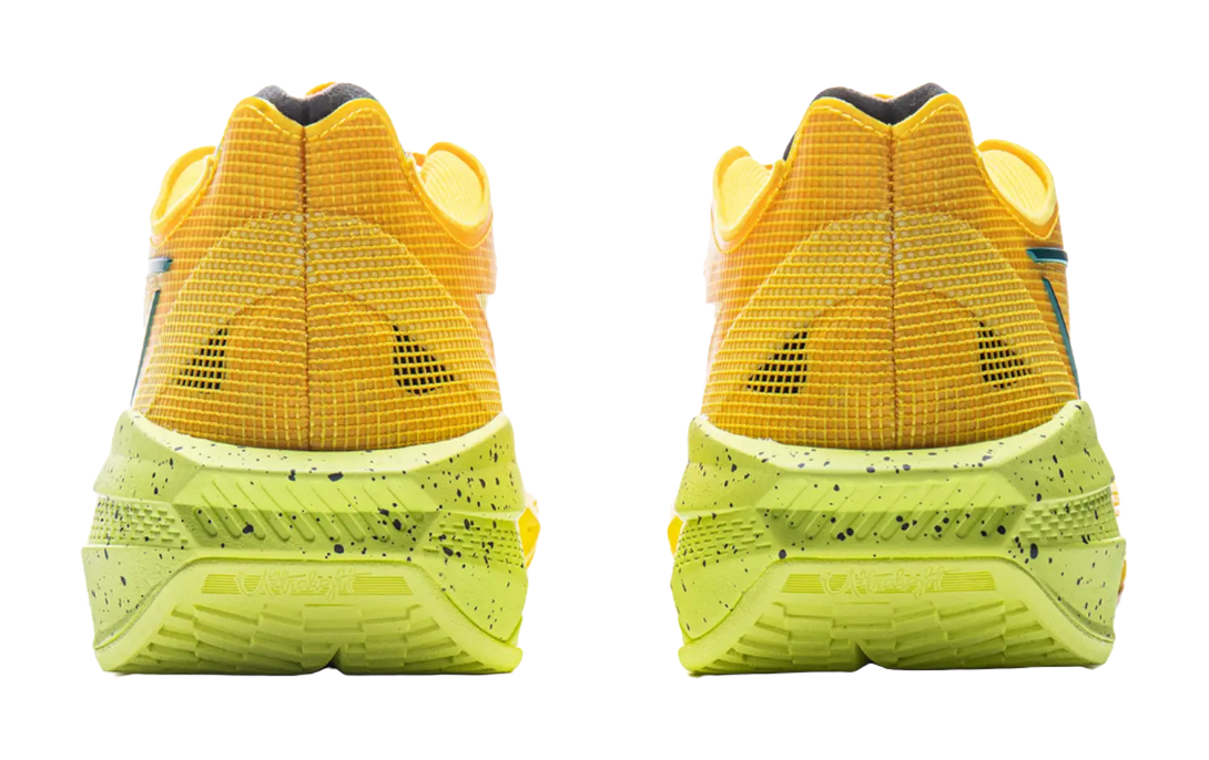 LINING Ultralight Basketball Shoes Mens Low top Lemon 