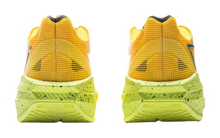 LINING Ultralight Basketball Shoes Mens Low top Lemon 