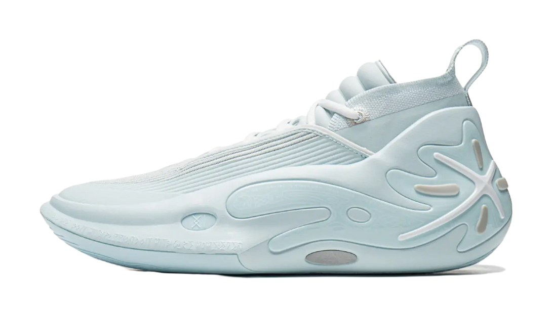 LINING Wow11 Basketball Shoes Mens Mid top Light Sky Blue 
