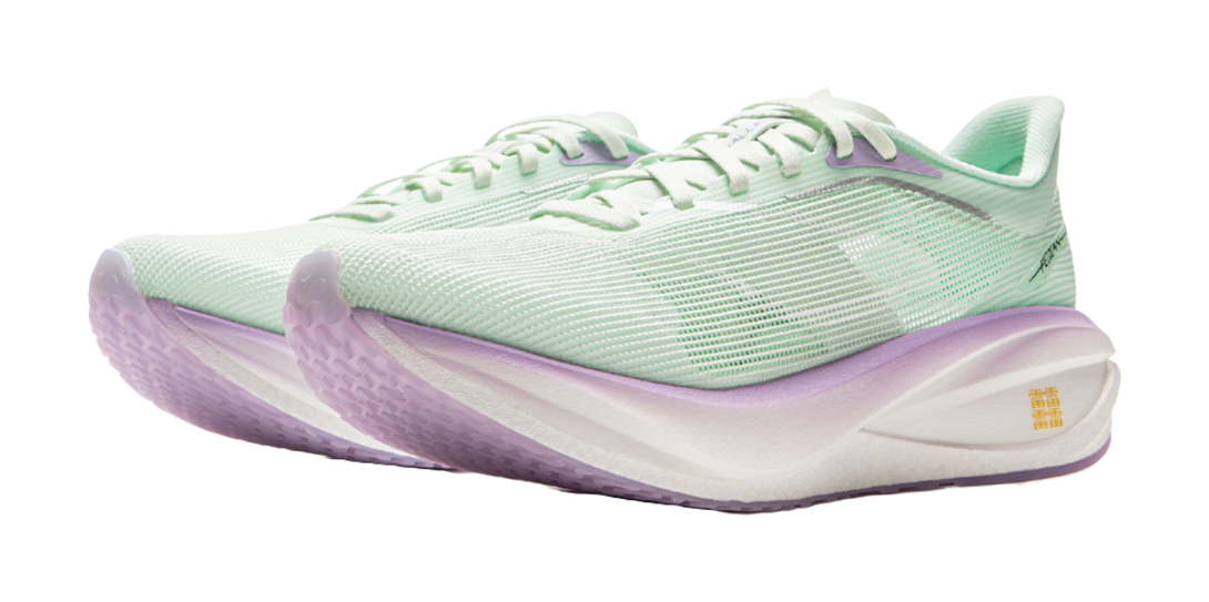 LiNing Breathable And Resilient Low top Carbon Plate Racing Running Shoes Women's Soft Aqua Blue 