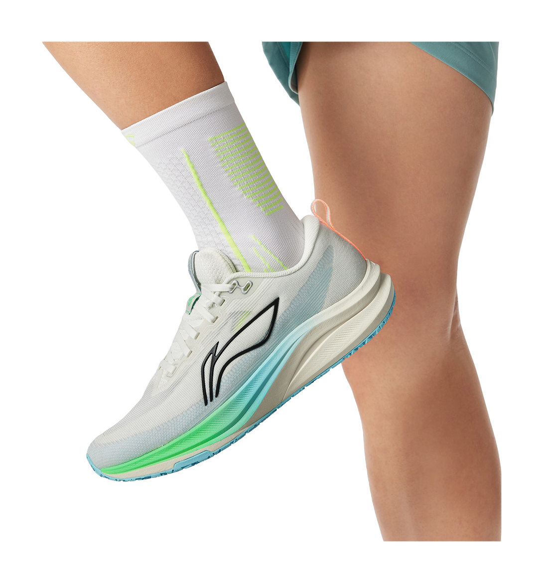 LiNing Red Hare 8 Anti Slip Wear Resistant Low Top Racing Running Shoes Men's Ivory 