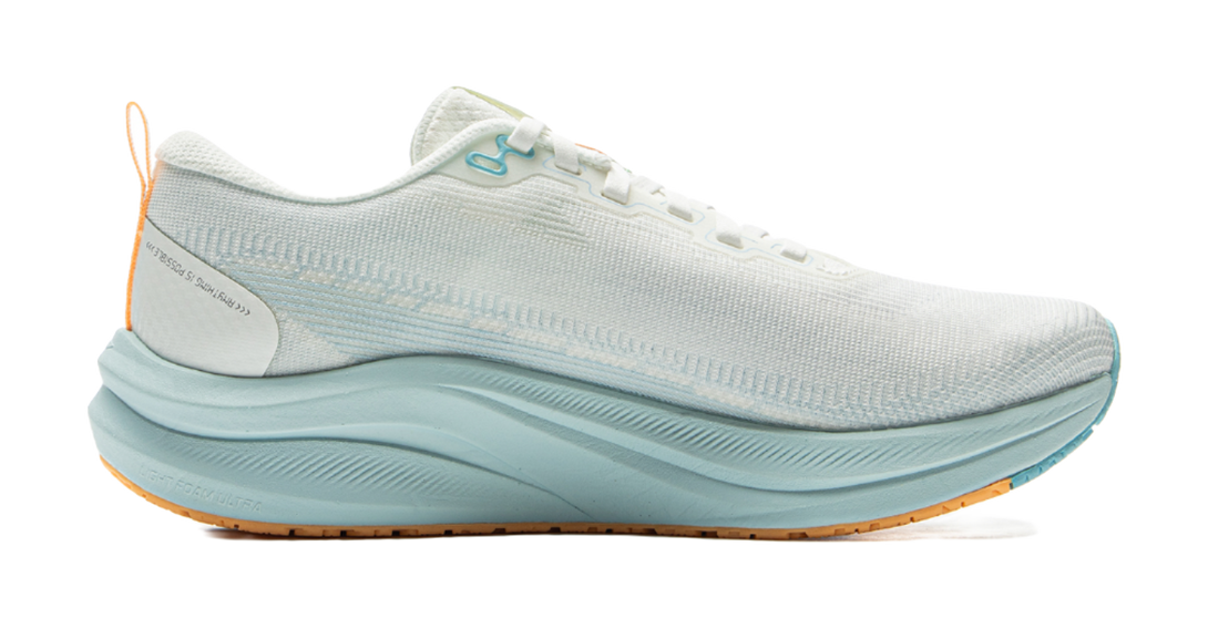 LiNing Red Hare 8 Slip Resistant Breathable Low Top Training Racing Running Shoes Women's White Blue 