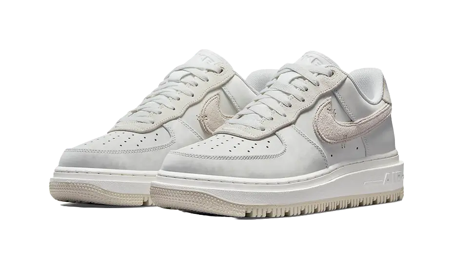 Nike Air Force 1 Luxe Triple White  vjsneaker.com