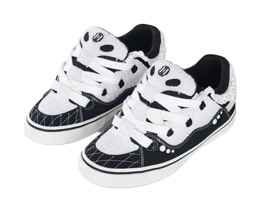 Ollieskate Cushioning Abrasion Resistant Lightweight Low top Skateboard Shoes Unisex Black White 