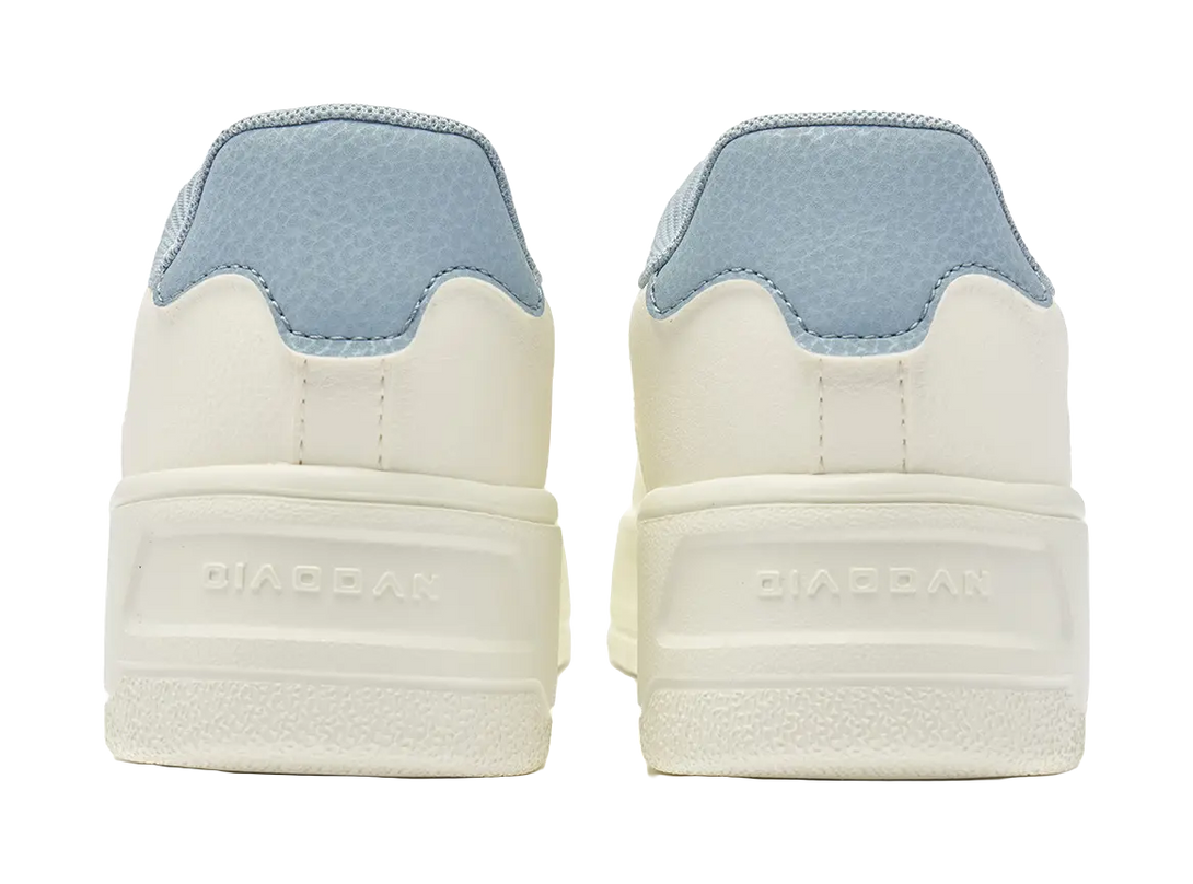 QIAODAN Anti-Slip And Wear-Resistant Coverage Low-Top Skateboard Shoes Women's Beige Blue 