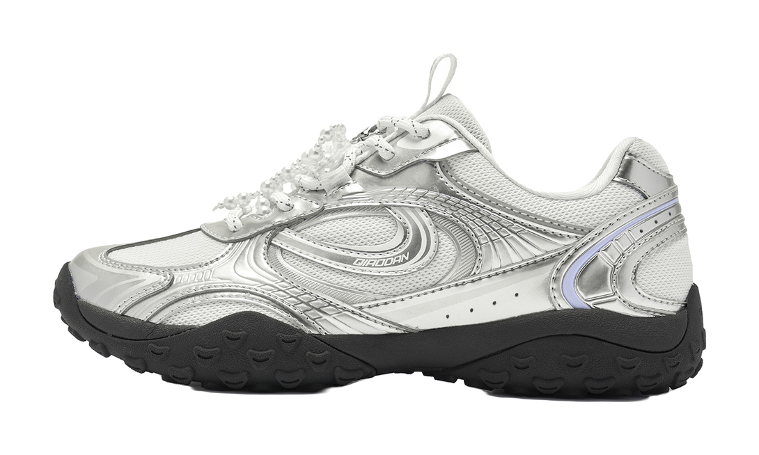 QIAODAN Wear resistant And Lightweight Low top Casual Shoes Women's Silver 