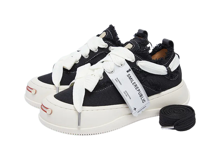 SMILEREPUBLIC Open Laugh Series - Classic Black Low-Top Canvas Shoes with Replaceable Logo Unisex  VJSNEAKER