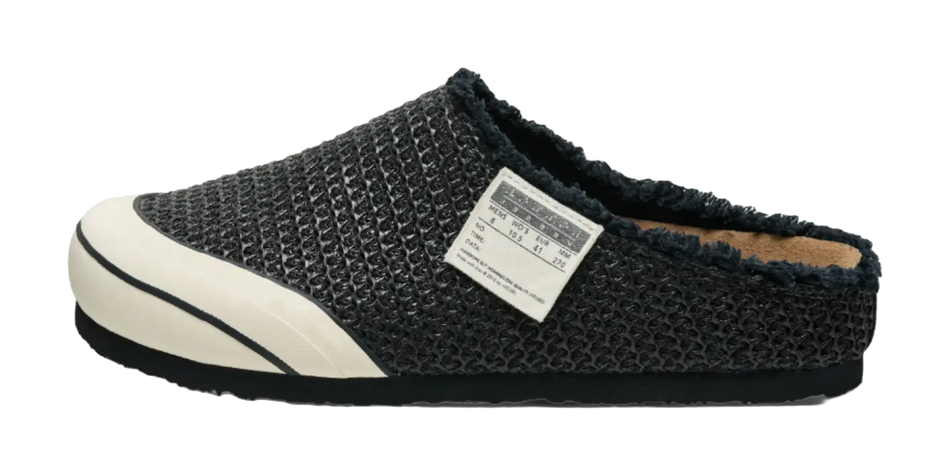 VESSEL Closed Toe Slippers Unisex  VJSNEAKER