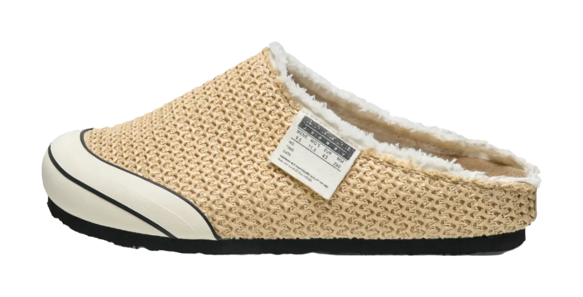 VESSEL Closed Toe Slippers Unisex  VJSNEAKER