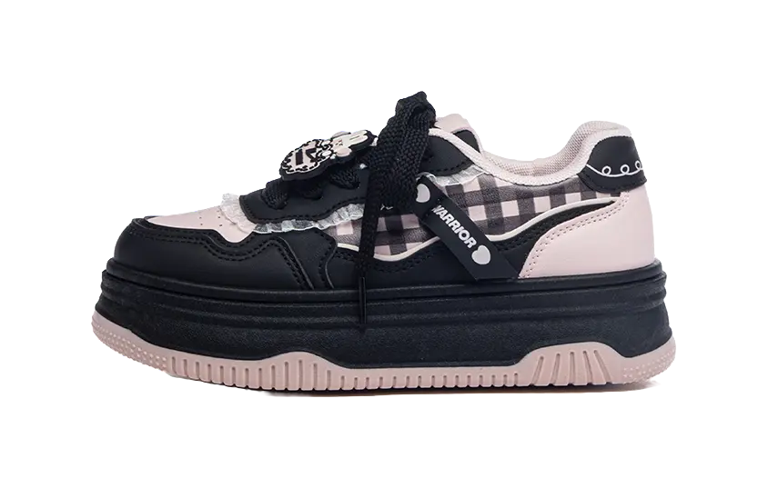 Warrior Abrasion Resistant Breathable Low top Skateboard Shoes Women's Black Pink 