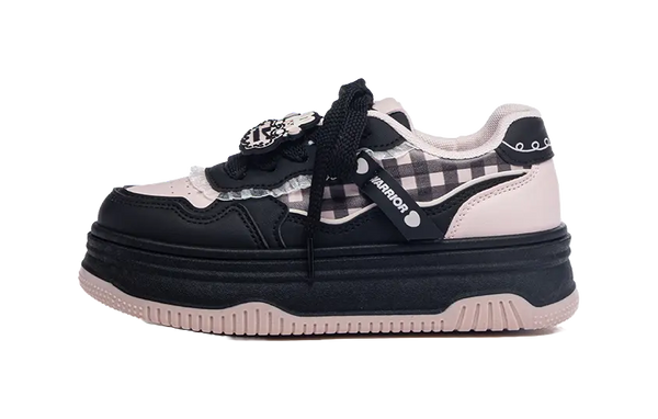 Warrior Abrasion Resistant Breathable Low top Skateboard Shoes Women's Black Pink 