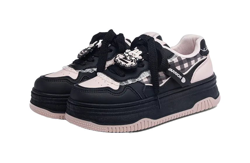 Warrior Abrasion Resistant Breathable Low top Skateboard Shoes Women's Black Pink 