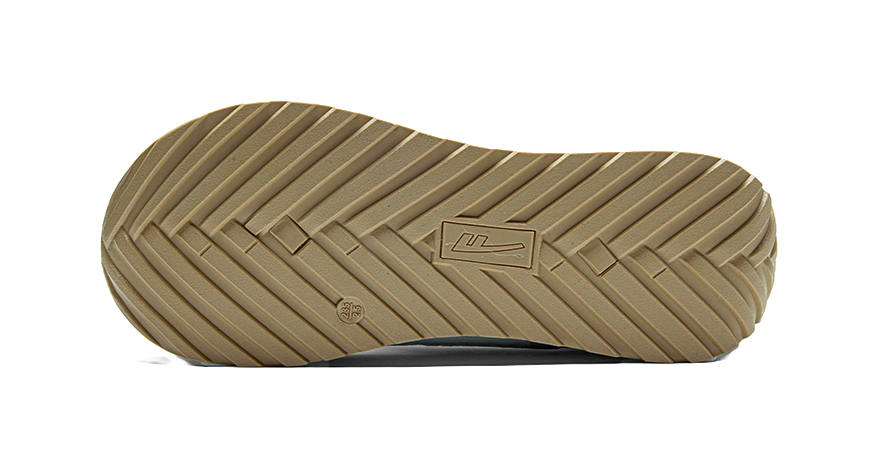 Warrior Abrasion Resistant, Breathable, Lightweight Low top Casual Shoes Unisex Ecru Gray 