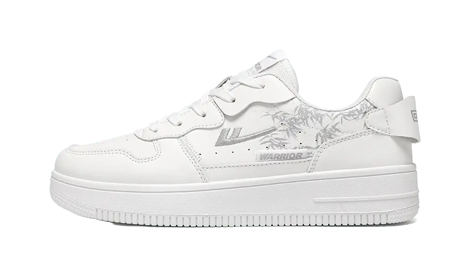 Warrior Classic Vintage White Sneakers Abrasion Resistant Height Increasing Low top Skateboard Shoes Unisex 