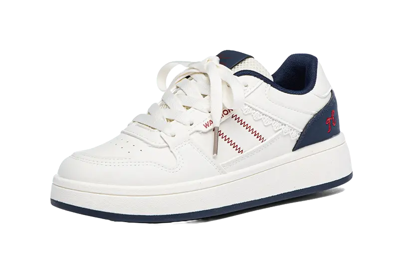 Warrior Coverage Abrasion Resistant Low top Skateboard Shoes Women's Beige Dark Blue 