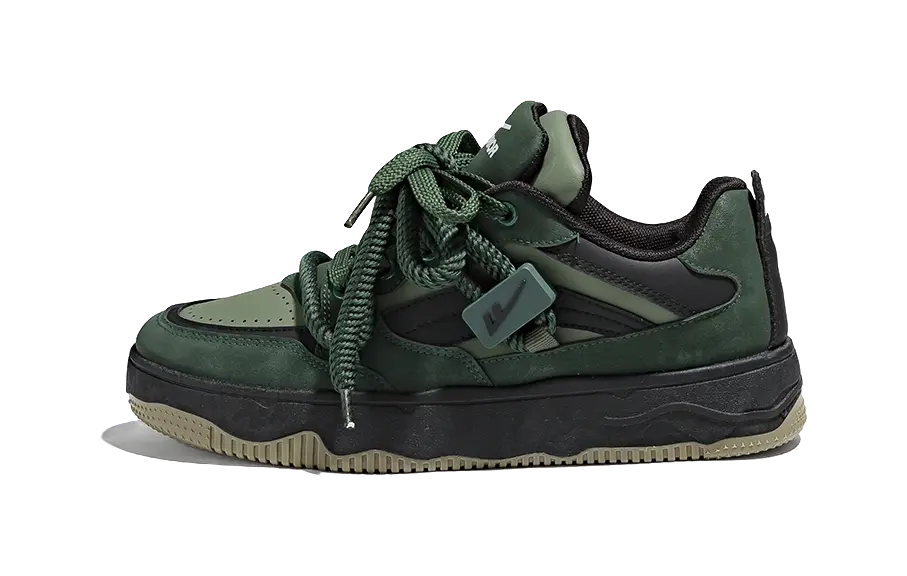 Warrior Low top Skateboard Shoes Unisex White 