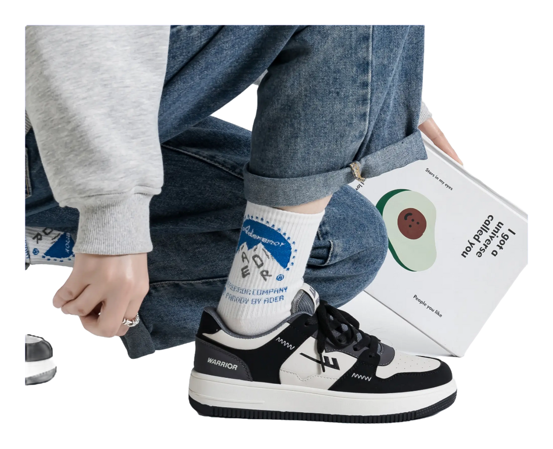 Warrior Low top Skateboard Shoes Unisex White Black 