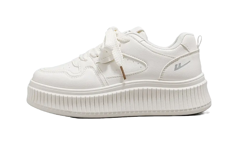 Warrior Low top Skateboard Shoes Women's Beige Black 