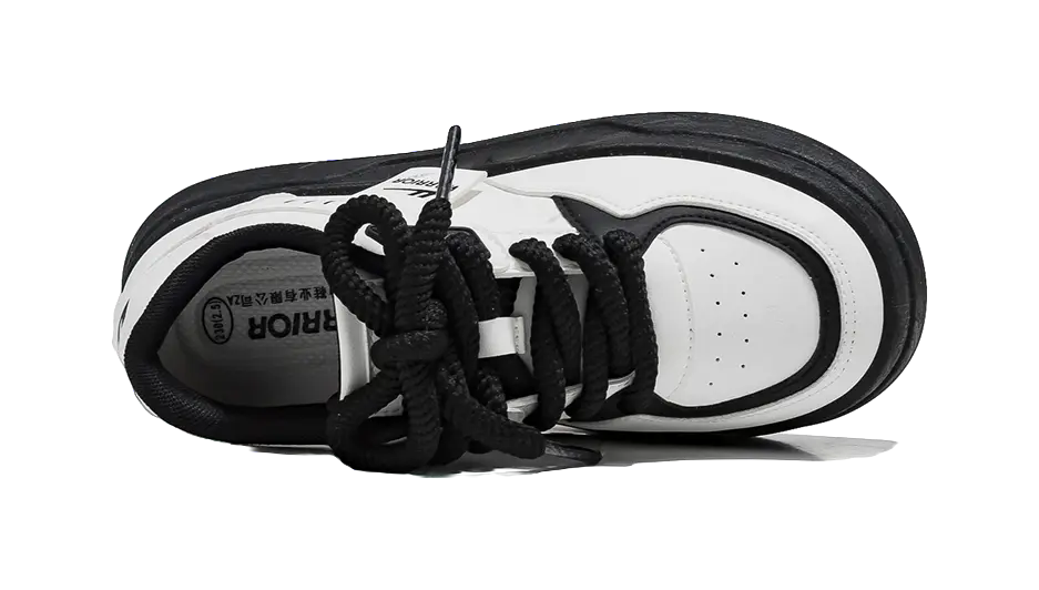 Warrior Low top Skateboard Shoes Women's White Black 
