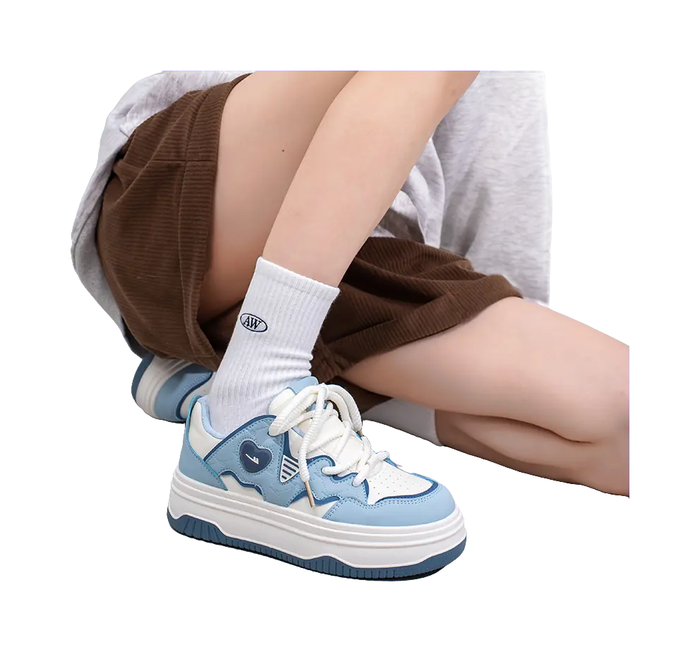 Warrior Slip Resistant Abrasion Resistant Low top Skateboard Shoes Women's 