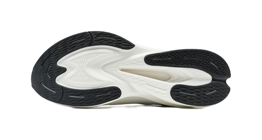 XTEP 5 Speed ET Shock Absorbers Slip Resistant Low top Running Shoes Men's Sail White/Aurora Green 