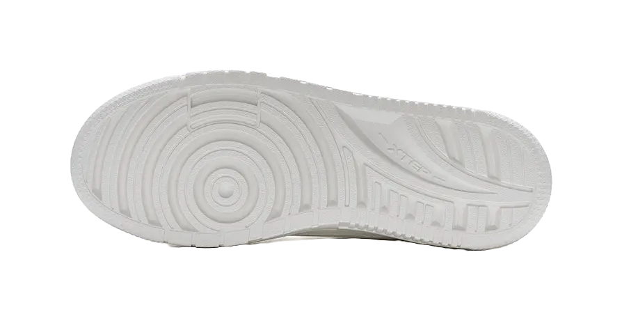 XTEP Air Force 1 Coverage Wear-Resistant Lightweight Low-Top Skateboard Shoes Men's Sail White/Team Red 