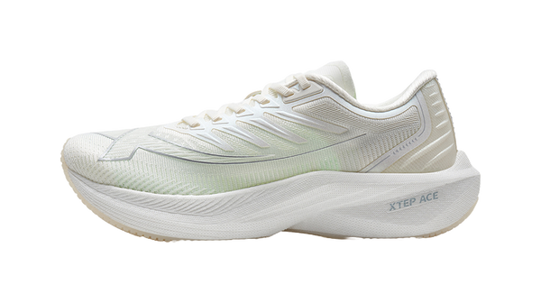 XTEP Integrated Molding Generation 1 Cushioning, Wear Resistant Low top Running Shoes Women's Sail White 