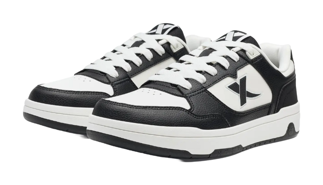 XTEP Lightweight Coverage Low-Top Skateboard Shoes Men's Black/Sail White 