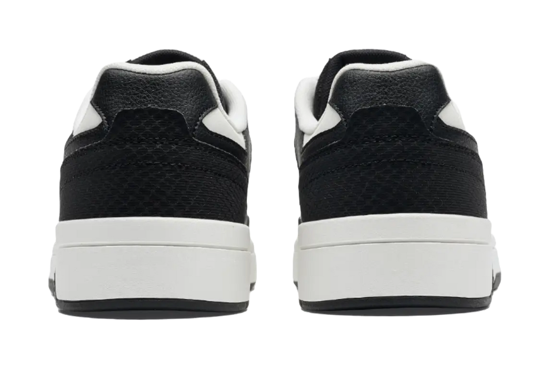 XTEP Lightweight Coverage Low-Top Skateboard Shoes Men's Black/Sail White 