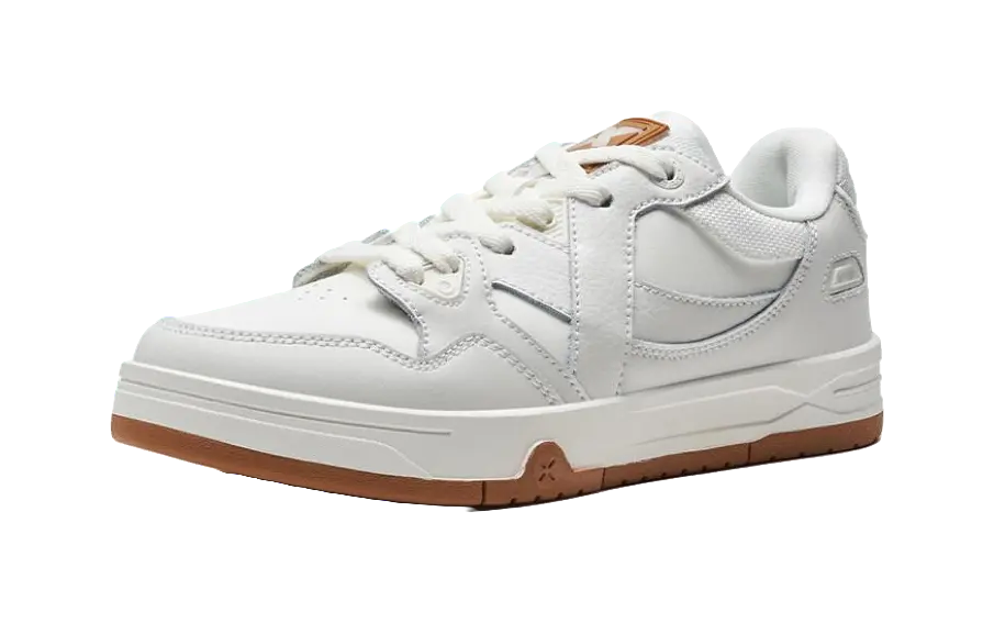 XTEP MAXX1.0 Slip Resistant And Breathable Low top Skateboard Shoes Women's White 