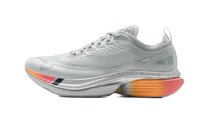 XTEP One Piece Molding 3 Running Shoes Men's Low top Silver, Lunar Stone Gray 