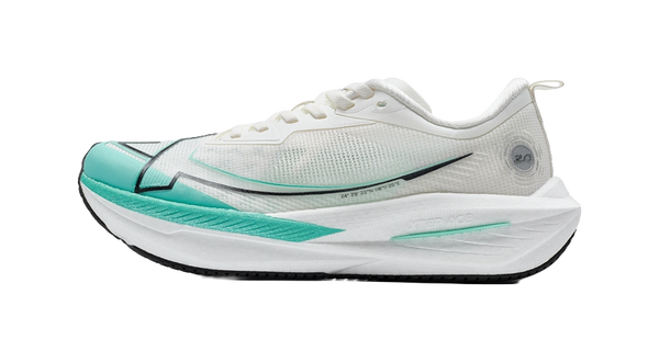 XTEP One piece Molded 2nd Generation Cushioning Wear Resistant Low Top Sprint Training Running Shoes Men's Sky Piercer 