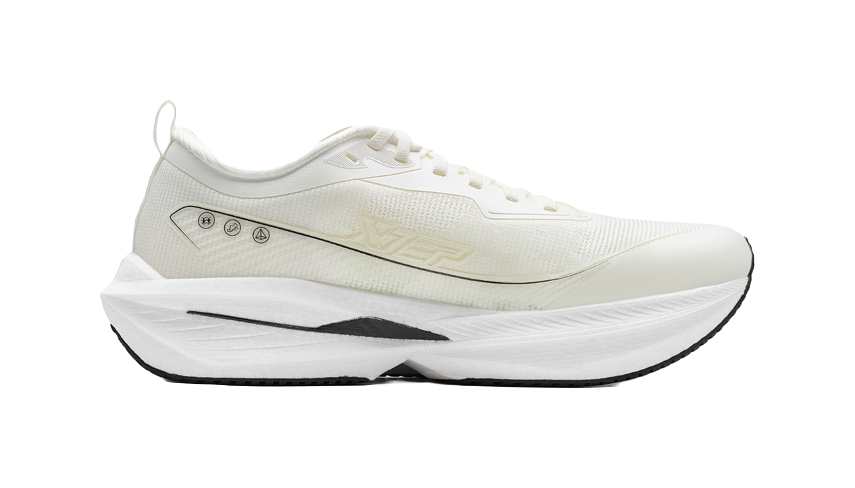 XTEP One piece Molded 2nd Generation Cushioning, Wear Resistant Low top Running Shoes Men's Canvas White/Black 