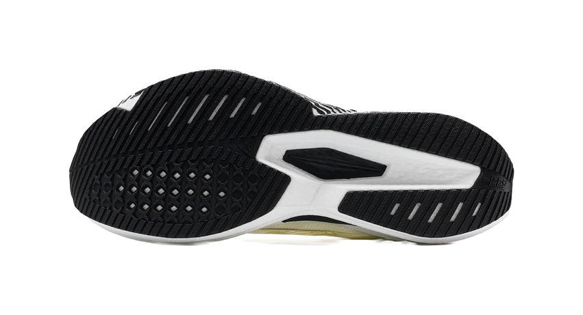 XTEP One piece Molded 2nd Generation Cushioning, Wear Resistant Low top Running Shoes Men's Canvas White/Black 