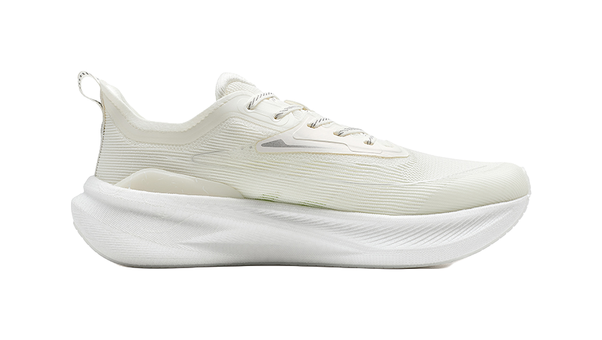 XTEP Two Thousand Kilometers 2.0 Slip Resistant Abrasion Resistant Low top Running Shoes Men's Light Series Rocking 