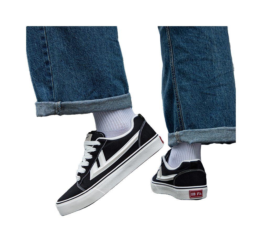 Warrior Back To School Selected, Casual Puffy Shoes Wear resistant And Lightweight Low top Canvas Shoes Unisex Black 