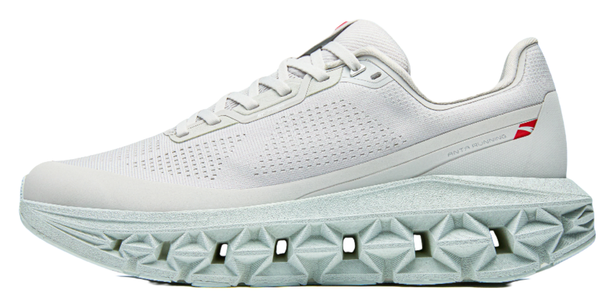 Anta low-top running shoes, light gray knit upper with lace-up front and chunky sole